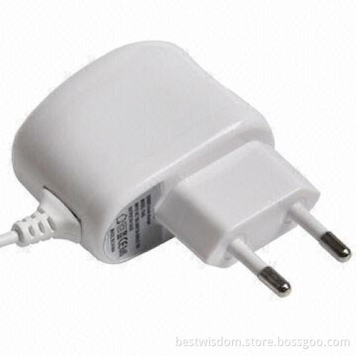 Charger for iPod/iPad/iPhone with 1 or 2A Charging Rate and 4.2 to 12V DC Output Voltages